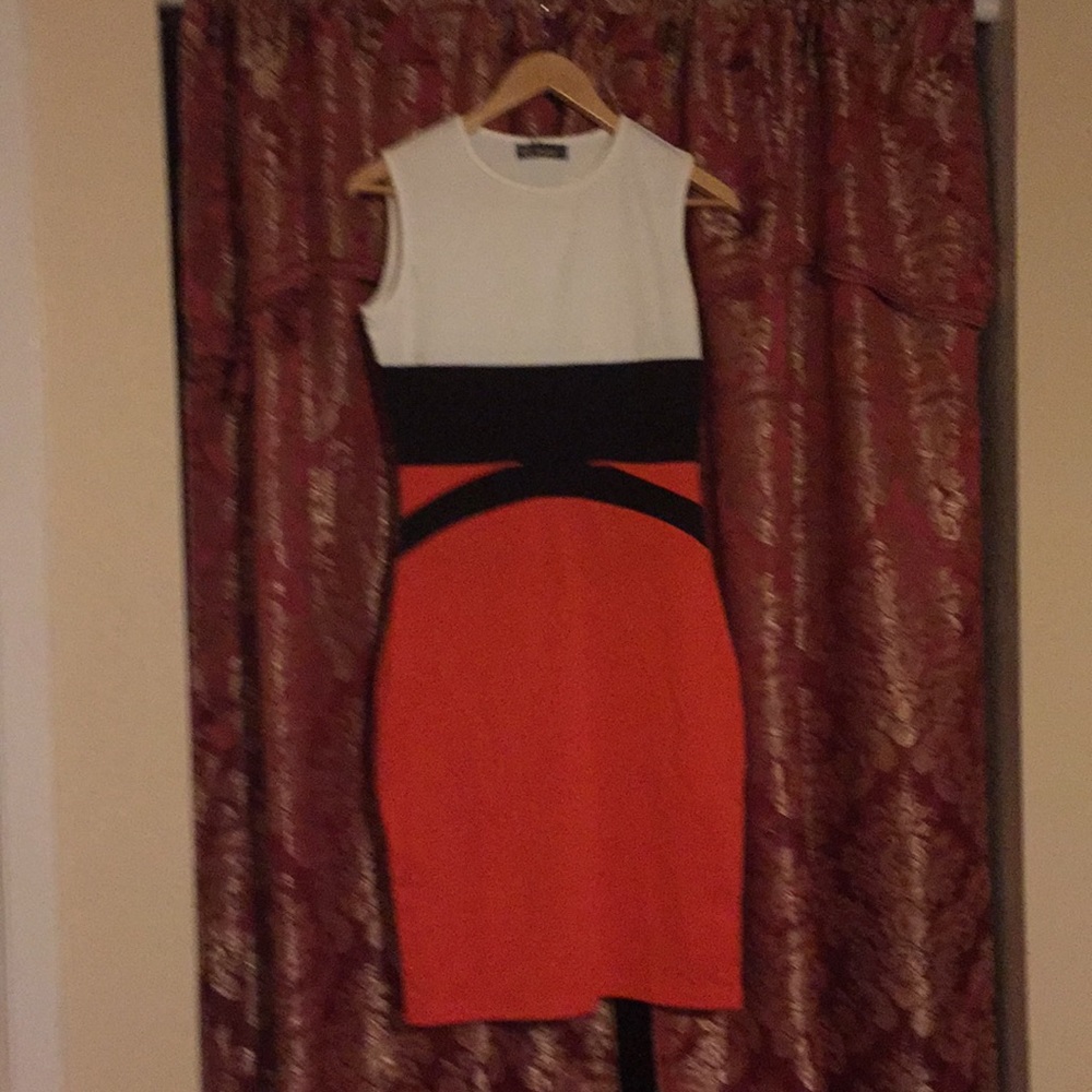 Sleeves less dress